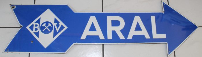 Aral Pfeil Emailschild 2