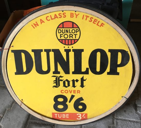 Dunlop Fort Kartonreklame