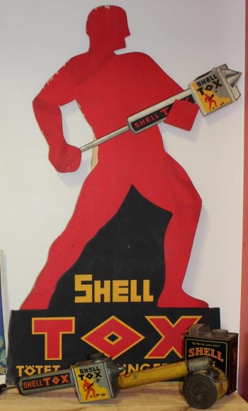 Shell Tox Kartonaufsteller